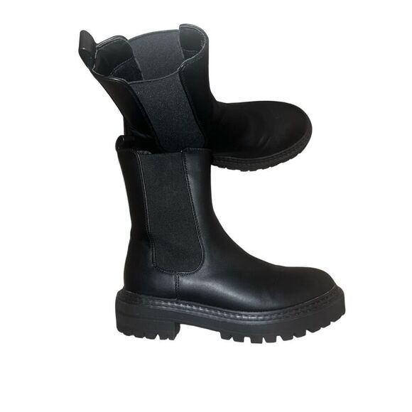 ✨Express Black Gore Lug Sole Ankle Sz 7 Boots✨ - Picture 5 of 9